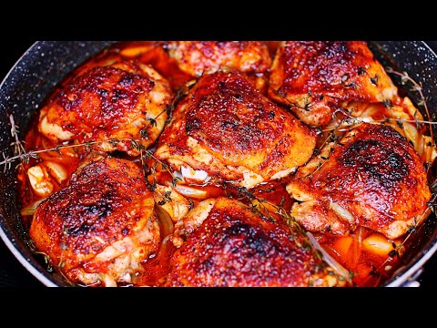 I Make This Easy Baked Chicken Thighs Recipe All The Time, So Delicious!