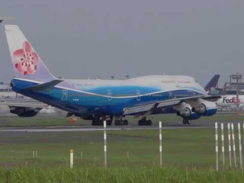 CAL BOEING 747-400 at NARITA International Airport