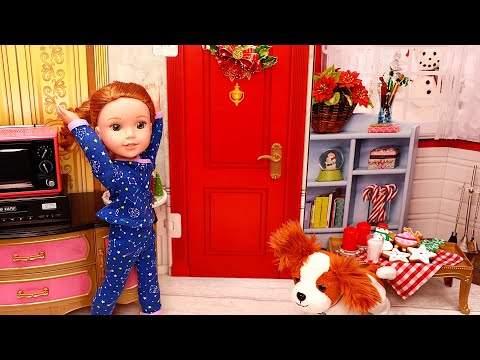 Who is knocking? DON'T to strangers! Play Dolls rules of safety for kids