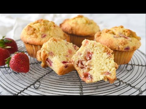 Strawberry Muffins | Small Batch | Makes 4 muffins