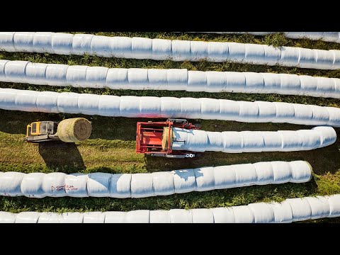 Wrapping Dry Bales | KUHN Optiwrap OWR 6000 & JCB Teleskid 3TS-8T