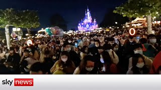 Zero-Covid: Holiday hell for Shanghai Disney visitors