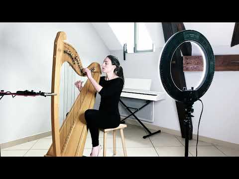 Tamsin Dearnley plays Bach Cello Suite no. 1 in G major BWV 1007: III (Courante) - Lever Harp Solo