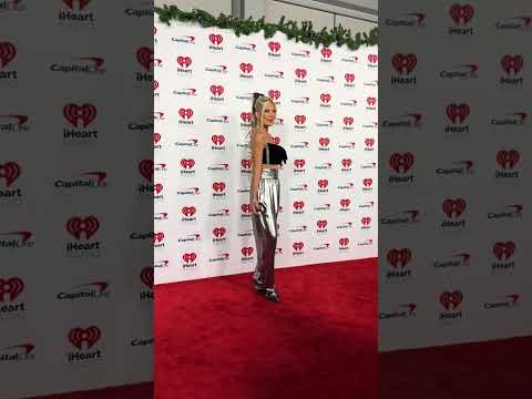 Tori Spelling posing on the red carpet at the 2024 iHeartRadio Jingle Ball.#torispelling #redcarpet