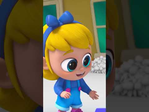 PAINTING MORPHLE! | Morphle TV #shorts | Fun Kids Cartoon  #milaandmorphle #morphle