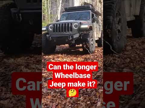 Can they CRAWL OUT? Bronco Badlands VS Jeep Rubicon 🐎 #shorts #fordbronco  #jeep