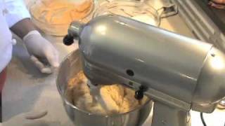 Pumpkin Chocolate Chip Cake How-to Video Part 2 by Kake Bakery