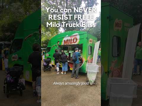 Free Milo Truck is the best! 美禄喝到饱！#singaporeonly #milo #freebies #freedrinks