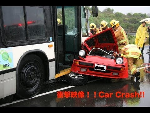 【海外衝撃映像】自動車事故　クラッシュ総集編　大破するクルマ！！　決定的瞬間No22