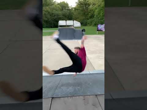 How to NOT land a trick 🛹 #shorts #skateboarding #skatepark