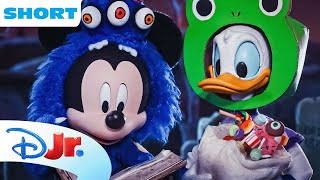 Mickey Mouse Halloween Spooky Stories 🧙 | Donald's Tale of Spooky Spells | Episode 3 | @disneyjr