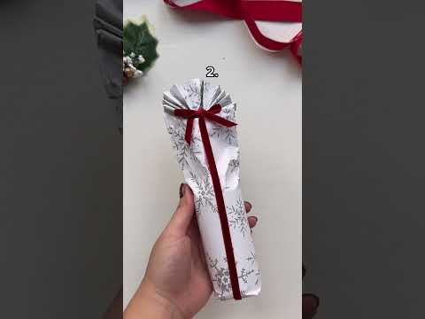 3 ways to wrap a hot sauce bottle for the holidays 🎁