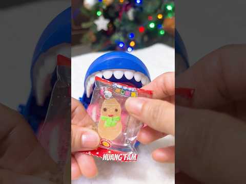 SHARK DENTIST EATING YELLOW GUMMY