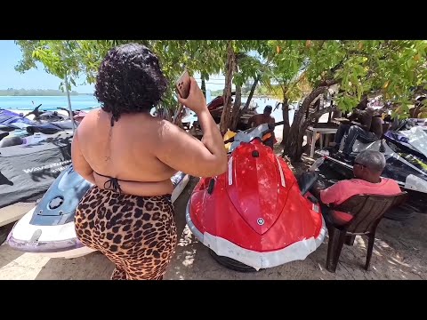 🇩🇴 Dominican Women Spends The Day At The Beach With Me