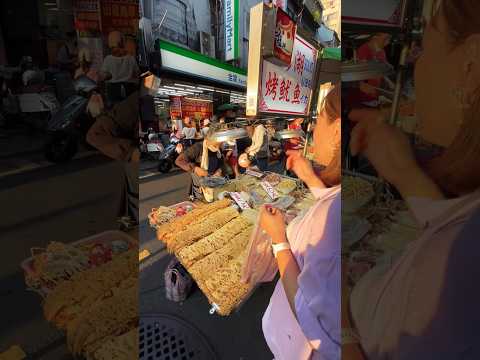 澎湖烤魷魚好吃又平價        艋舺夜市                                台北市萬華區廣州街168-156號 #台北 #分享 #夜市