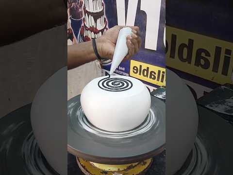 New year cake 🥳🥳 #chocolate #foodie #food #trending #nandani #cakedesign #shortsfeed #viral #video