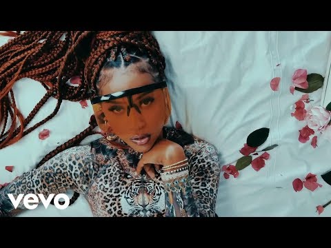 IAMDDB - Drippy (Official Video)