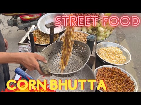 AMAZING unique flavor roasted corn bhutta - Street Food Pakistan