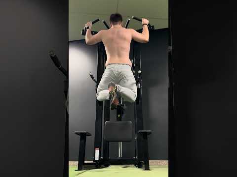 did my first wide grip pull up