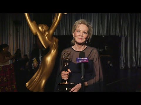 Jean Smart: 76th Emmy Awards Thank You Cam