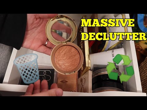 Bronzer, Face Palettes and Glitter Declutter! *Spring Cleaning*