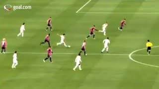 Incredible long range goal - Cerezo Osaka vs Omiya Ardija