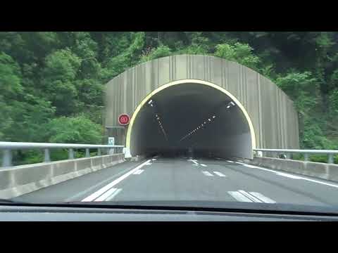 高速バス　定時運行のための暗算練習　高速道路上の作業員の方のそばを１００キロで走る人たち　Nexcoの労災誘因者