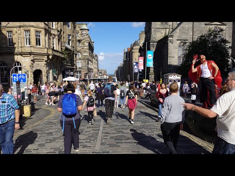 Walking on "The Royal Mile" | Famous Road in Edinburgh Old Town Scotland | on Edinburgh Fringe Month