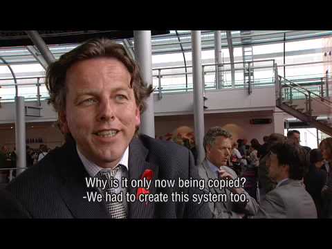 Former Minister Koenders on health insurance