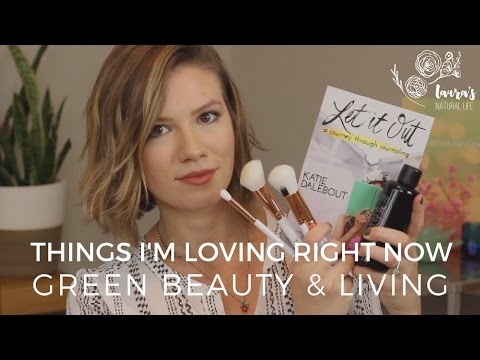 October Favorites (Podcasts, Luxury Beauty & My New Shop) // Laura's Natural Life