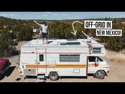 RV Camping IN THE DESERT!? - Our First Time Overnight Backcountry Parking on Public Land!