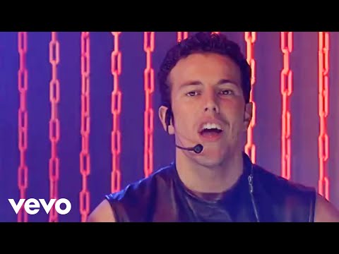 Steps - Love's Got a Hold on My Heart (Live from Live And Kicking, 2000)