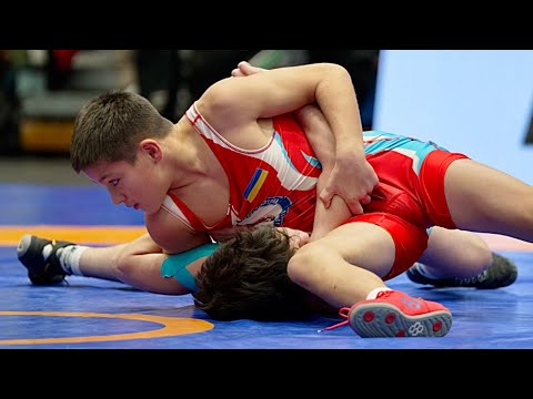 U13 Sviatoslav Koval (UKR) vs David Lobyan (EST) 53kg. Greco-roman boys youth wrestling.