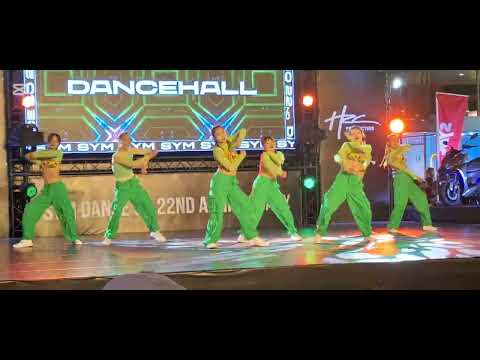 DANCE HALL HIP HOP DANCE GROUP WITH AMAZING PERFORMANCE  AT XINYI DISTRICT TAIPIE CITY TAIWAN