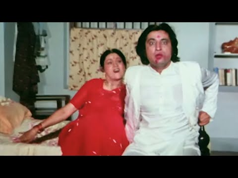 Aao Tumhe Chumban Ke Sath Alingan Be Deti Hoon - Shakti Kapoor Romantic Suhaagan Movie Scene 4