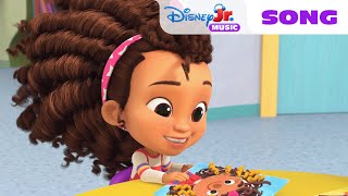 Kindergarten: The Musical "Perfect Picture of Me" Song 🎶 | @disneyjr