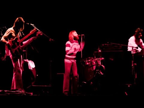 GENESIS - All in a Mouse's Night (live in Leicester 1977)