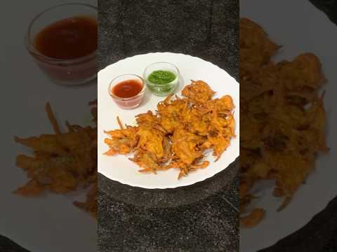 Aloo- Pyaaz Pakode Recipe#crispy #crunchy #easy #teatimesnacks #eveningsnacks #indiansnacks #shorts