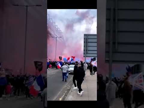 *PYROS* “ALLEZ ALLEZ ALLEZ” - Glasgow Rangers Fans Outside Ibrox