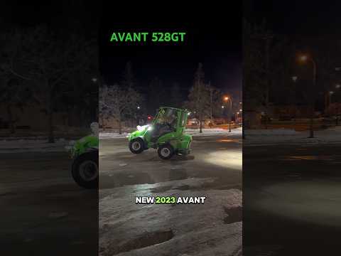 Would YOU Do THIS?! | BRAND New Machine | #avant #snowplowing #avanttecno