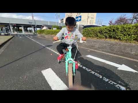 自転車に乗れるようになったゆぅくん4歳