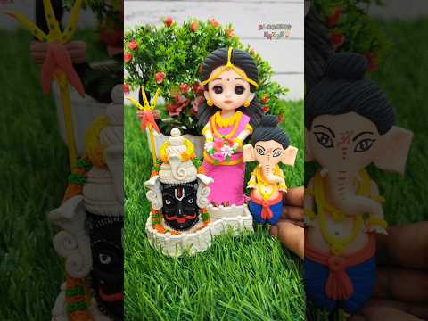 Cute Bal Ganesh Worship Shivling Along With Parvati Mata 🙏🌺🕉️🥥 Ganesh Ji Idol Making With Clay 🙏🙏🙏