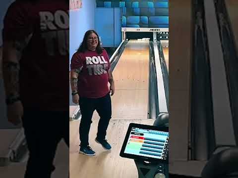 Katie Levesque and Sarah McVicker are the girls on my Sunday team #candlepin #bowling #girl