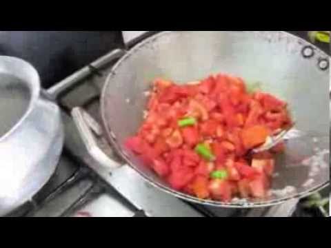 Spaghetti with Homemade Tomato Sauce