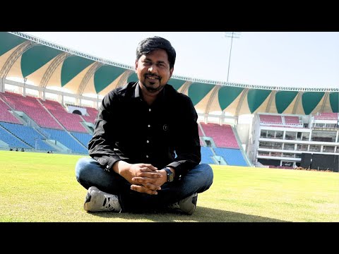 cricket match in stadium @SarkariDNA