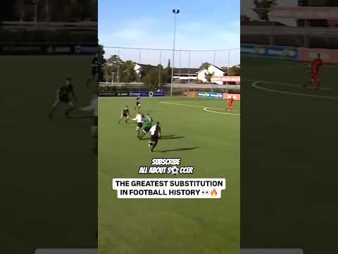 The greatest substitution ever! #football #soccer #footballskils #futbol #futebol #viralvideos #goal