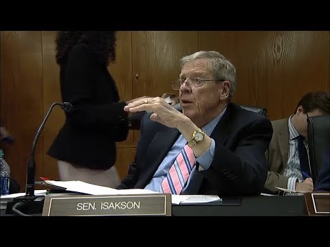 Isakson Urges FDA to Offer Clarity, Approve Better Sunscreens for Americans