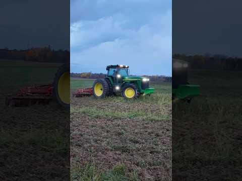 This Farm Tractor is Incredible 😮‍💨🚜