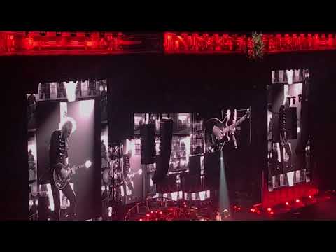 QUEEN + ADAM LAMBERT – THE RHAPSODY TOUR　Radio Ga Ga