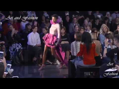 Runway Fashion   Artistic Expression 6